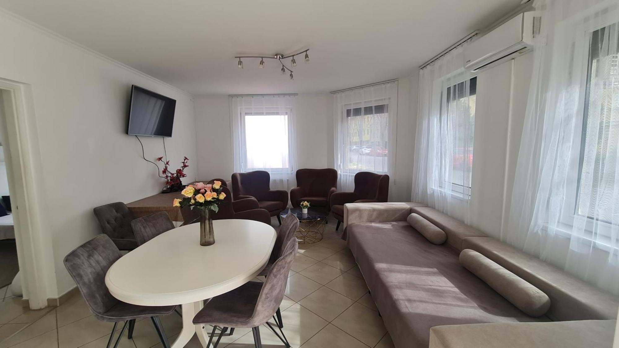 Tulipan Apartman Сегед Екстер'єр фото